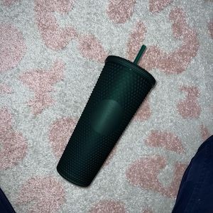 3 cups on hold for @hc0415